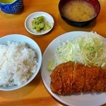 とんかつ いちかつ - ロースかつ定食￥690