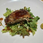 洋食 おがた - 豚足のガレット　中身にミンチと豚足