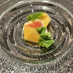 Kumazawa - 手作りモツァレラチーズ、柿、イチジク、ルッコラ