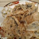 酒場ダルマ - 季節モノ。秋刀魚に蓮根チップス