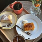 COFFEE HOUSE punkt. - 料理写真:上木ブレンド、レモンケーキ、ウガンダアイス、チーズテリーヌ