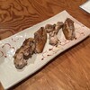 地鶏と酒肴　音音 - ⑧ホロホロ鳥の手羽先 手羽元