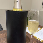 誠cuisine - この入れ物は画期的、