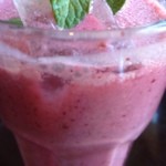 ミルチ - 赤い果実のラッシー@ミルチ。