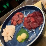 居酒屋 兀突骨 - 馬刺し（タテガミ、ハラミ、）