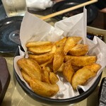 居酒屋 兀突骨 - フライドポテト