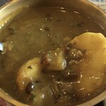 インド料理 パリワル - 里芋入りのダル♪