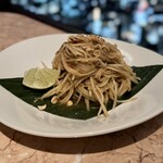 Longrain Tokyo - ◉ ”ソムタム”　スパイシーグリーンパパイヤサラダ