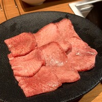 YAKINIKU BON'S - 