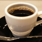 Global French Kitchen 雫 - ランチコース 2970円 のコーヒー