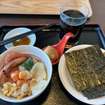 スカイレストラン ハレアス - 海鮮丼、胡麻団子、海苔