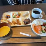 スカイレストラン ハレアス - 父ちゃんの一陣かぼちゃスープ、野菜サラダ、エビチリ等ワシと被っておる