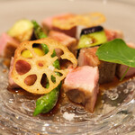Global French Kitchen 雫 - ランチコース 2970円 のむさし麦豚肩ロースト