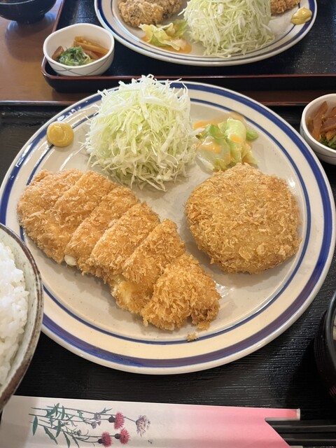 レストラン　かつみ>