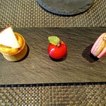 レストラン ラ・フロレゾン・ドゥ・タケウチ - 小菓子