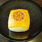 レストラン ラ・フロレゾン・ドゥ・タケウチ - ミルクパン