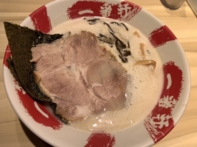 豚骨ラーメン ラーメン】『ZUBAAAN！豚骨魚介中華そば』がウマい - 心の雑草