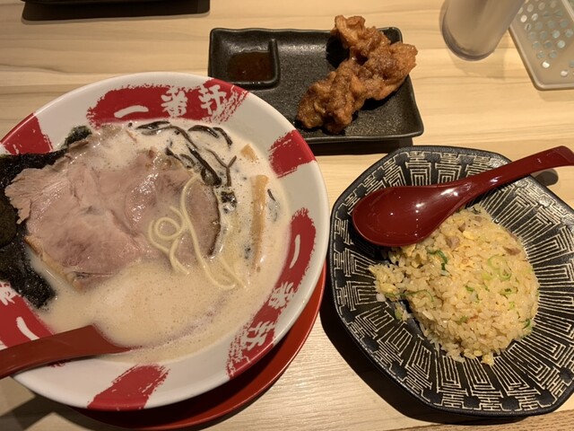by roy.21 : 熟成豚骨ラーメン 豚骨麺屋一番軒 高槻店 - 高槻市