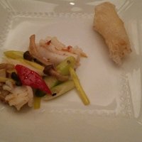 中国料理 翡翠宮 - 烏賊の炒め物、カニの春巻き