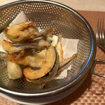 ラ ボッテガ デル オーリオ - 季節のお野菜と近海のフリットいわし　揚げたてうますー　見た目もすき