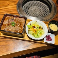 松庵 韓菜房 栄大津通店 - 