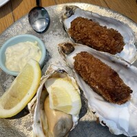 梅田 ワーフ - 広島県県産 真牡蠣のカキフライ×2個