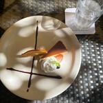 カフェ＆ガーデン しらさぎ邸 - 季節限定　栗のチーズケーキ