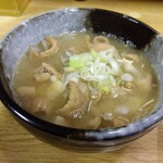 とん八 - もつ煮込み 380円(税込)(2024年10月10日撮影)