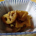 とん八 - れんこんのきんぴら 400円(税込)(2024年9月11日撮影)