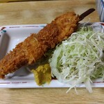 とん八 - 串カツ(１本) 330円(税込)(2024年9月11日撮影)