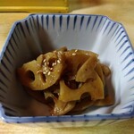 とん八 - れんこんのきんぴら 400円(税込)(2024年9月11日撮影)