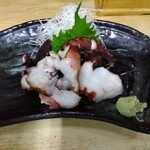とん八 - 地たこ刺身 550円(税込)(2024年7月2日撮影)