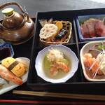 健康食道 老若男女 - 松花堂弁当(土瓶蒸し変更)