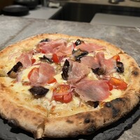800°DEGREES ARTISAN PIZZERIA - 
