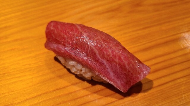 【送料込】対馬産　本マグロ腹中側ブロック 1.3ｋｇ（冷凍・養殖） ふるさと納税モンドセレクション銀賞トロさば 4種20