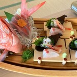 食べるお宿 浜の湯 - 朝食の舟盛り