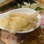 舟場 - 曽我製麺の中太麺