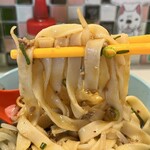 圧延 ジャパン ミー - ◾️麻辣板麺(マーラーパンミーSサイズ)¥650
　※Sサイズは普通でLサイズは大盛り
　※あっさり熱々スープ付
　※追い飯付