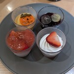 ブッフェアンドカフェ スロープサイドダイナー ザクロ - 