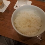 焼肉うしごろ - 魚沼産コシヒカリご飯のお代わりです。