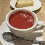 クラッティーニ - ビーツのスープ