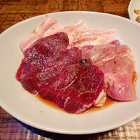 渋谷焼肉 KINTAN - サガリ、プラチナポーク、菜彩鶏