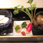 和 ゆずか - 自家製柚子豆腐・鯛の子あさりの煮びたし・うどのきんぴら
