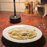 カルネジーオ イースト - 