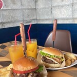 Y'z BURGER - 