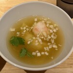 麦処 八と丁 - 鯛の煮干しと鱈のアラ海鮮寄せスープ