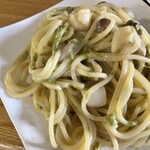 カフェボヌール - 小柱ときのこのあおさクリームソース