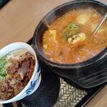 カルビ丼とスン豆腐専門店 韓丼 - 