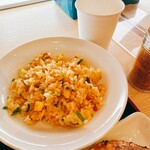めん六や - 半チャーハン（炊き込みご飯チャーハン味）