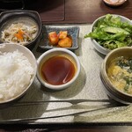 備長炭焼肉としゃぶしゃぶ 仔虎 - 